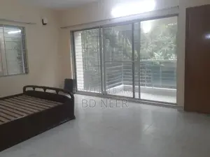 Un Furnished 3 Bedroom Flat Rent in Gulshan-2