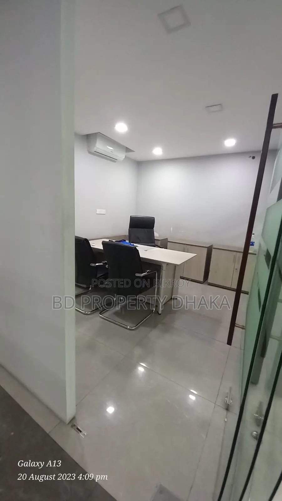 বনানীতে ৪০০০ বর্গফুটের নতুন অফিস স্পেস ভাড়া
