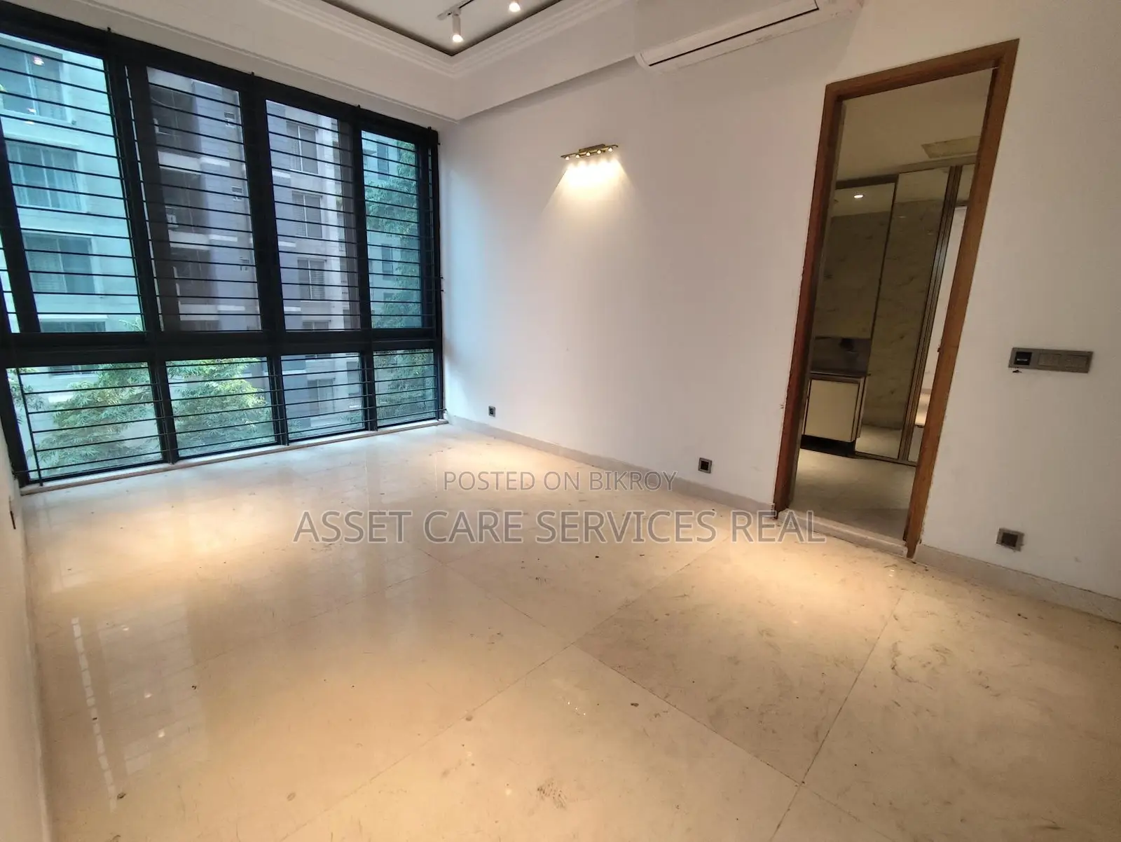Brand New Semi-Furnished Luxurious 3Bed Apartment Rent In Gulshan