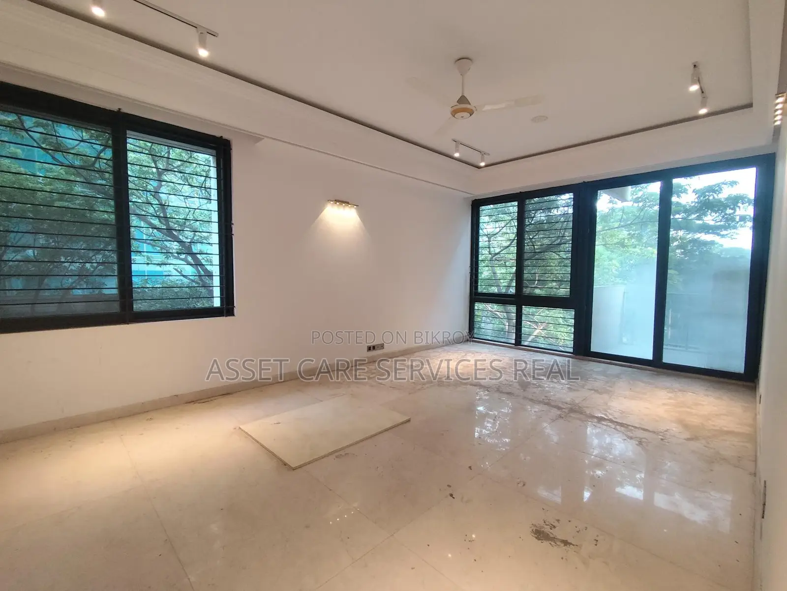 Brand New Semi-Furnished Luxurious 3Bed Apartment Rent In Gulshan