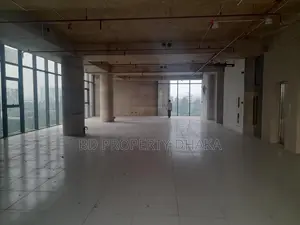 গুলশান এভিনিউতে ১৭০০০ বর্গফুটের ওপেন আধুনিক কমার্শিয়াল স্পেস ভাড়া হবে