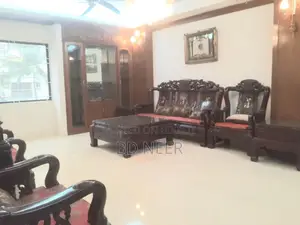 গুলশান-১ এ ৪ বেডরুমের সেমি-ফার্নিশড ফ্ল্যাট ভাড়া