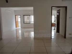Un-Furnished 3 Bedrooms Apartment Rent in Baridhara