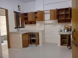 বারিধারায় ৩ বেডরুমের আন-ফার্নিশড অ্যাপার্টমেন্ট ভাড়া