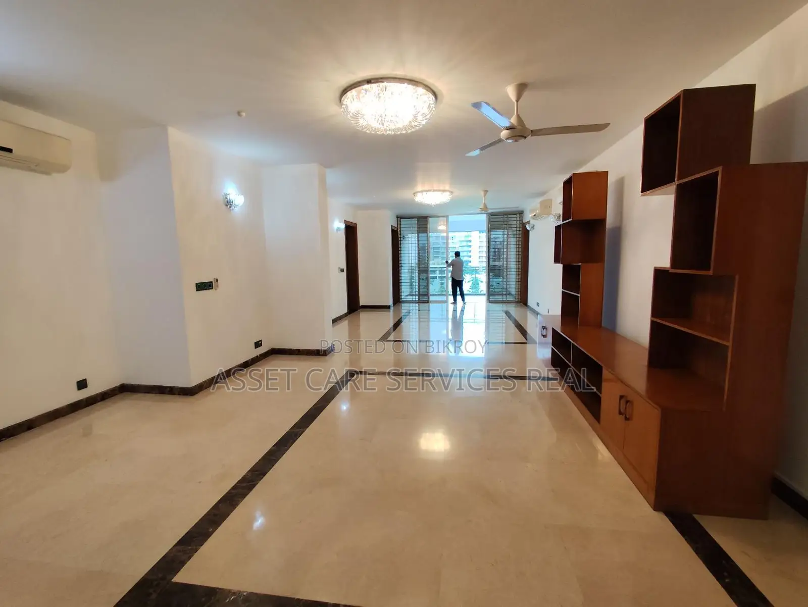 6500-Sqft 4-Bedroom Semi-Furnished Large Apartment for Rent in Gulshan-2