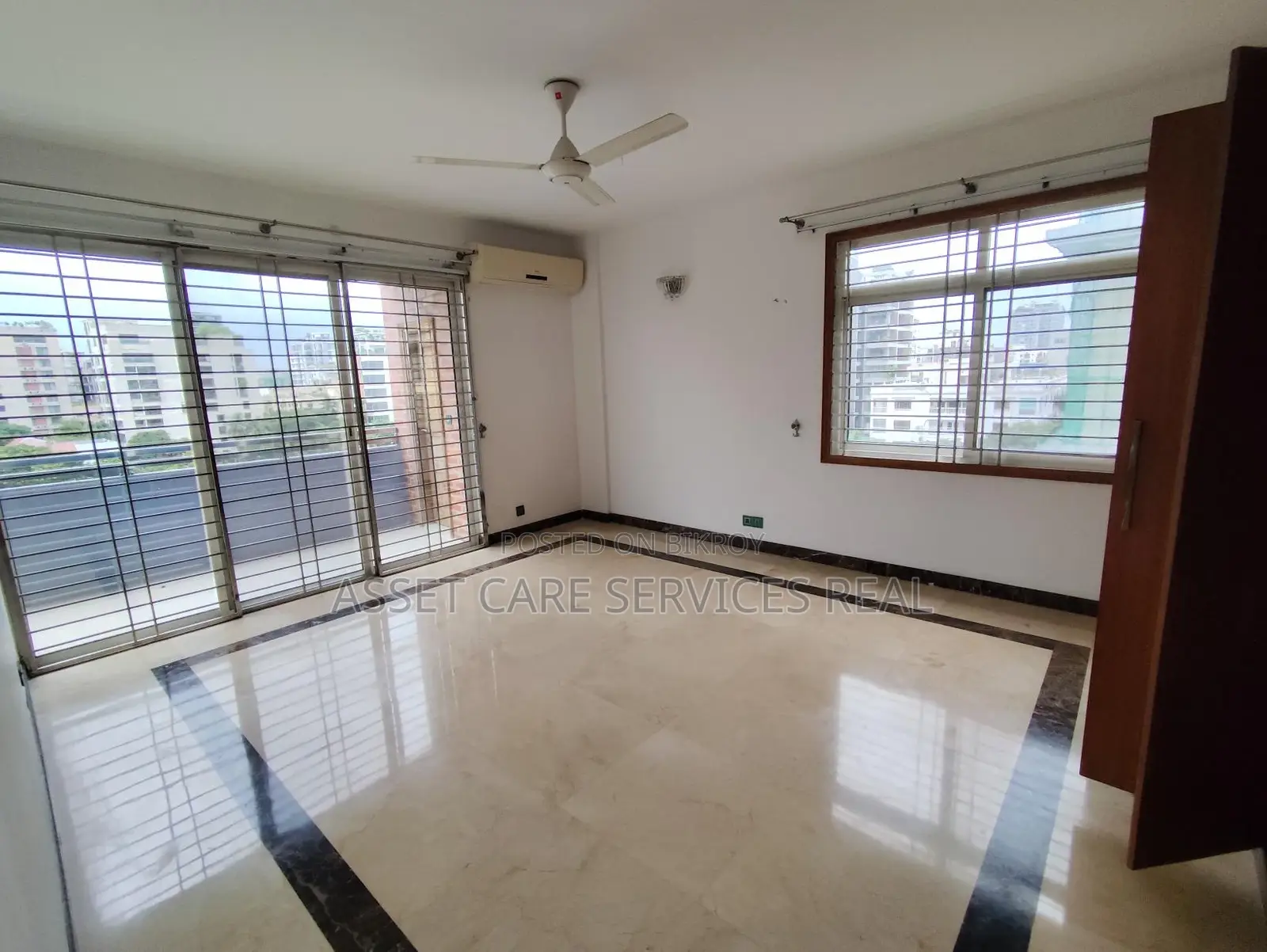 6500-Sqft 4-Bedroom Semi-Furnished Large Apartment for Rent in Gulshan-2