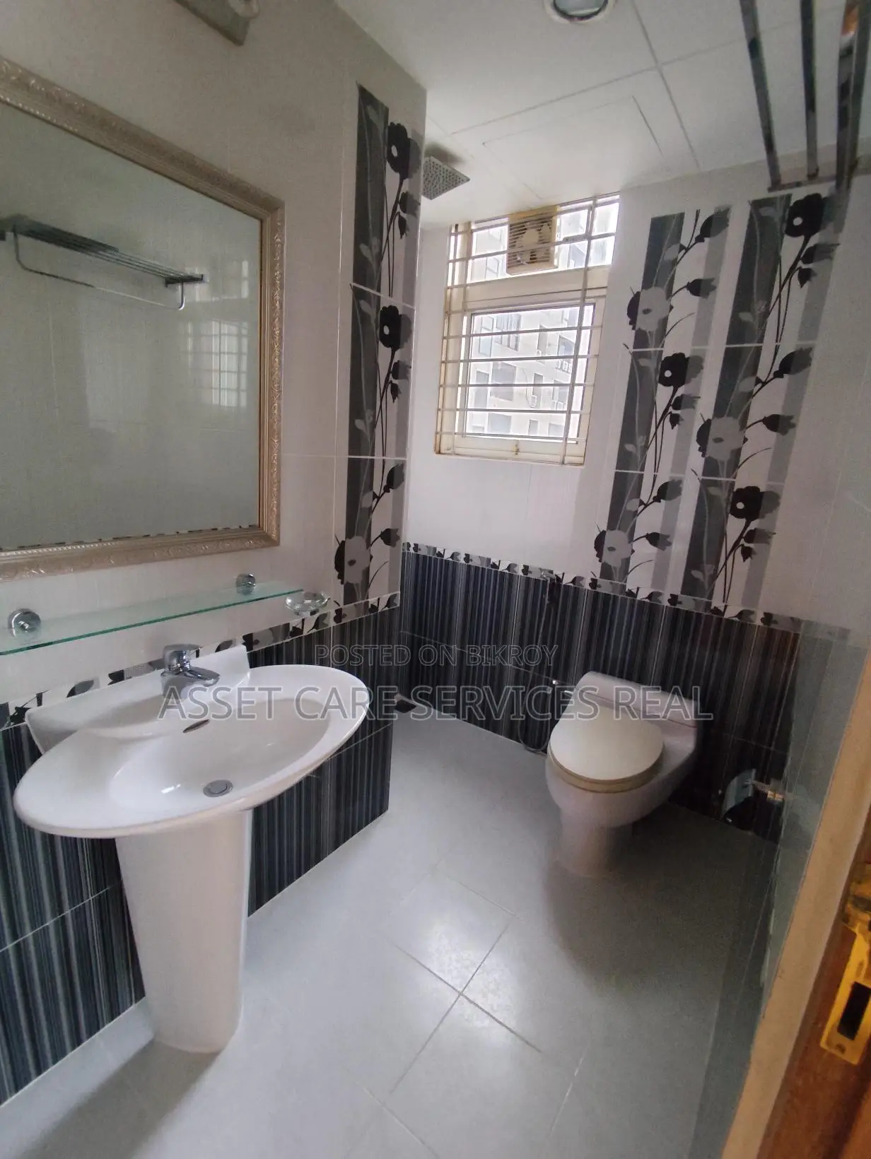 6500-Sqft 4-Bedroom Semi-Furnished Large Apartment for Rent in Gulshan-2