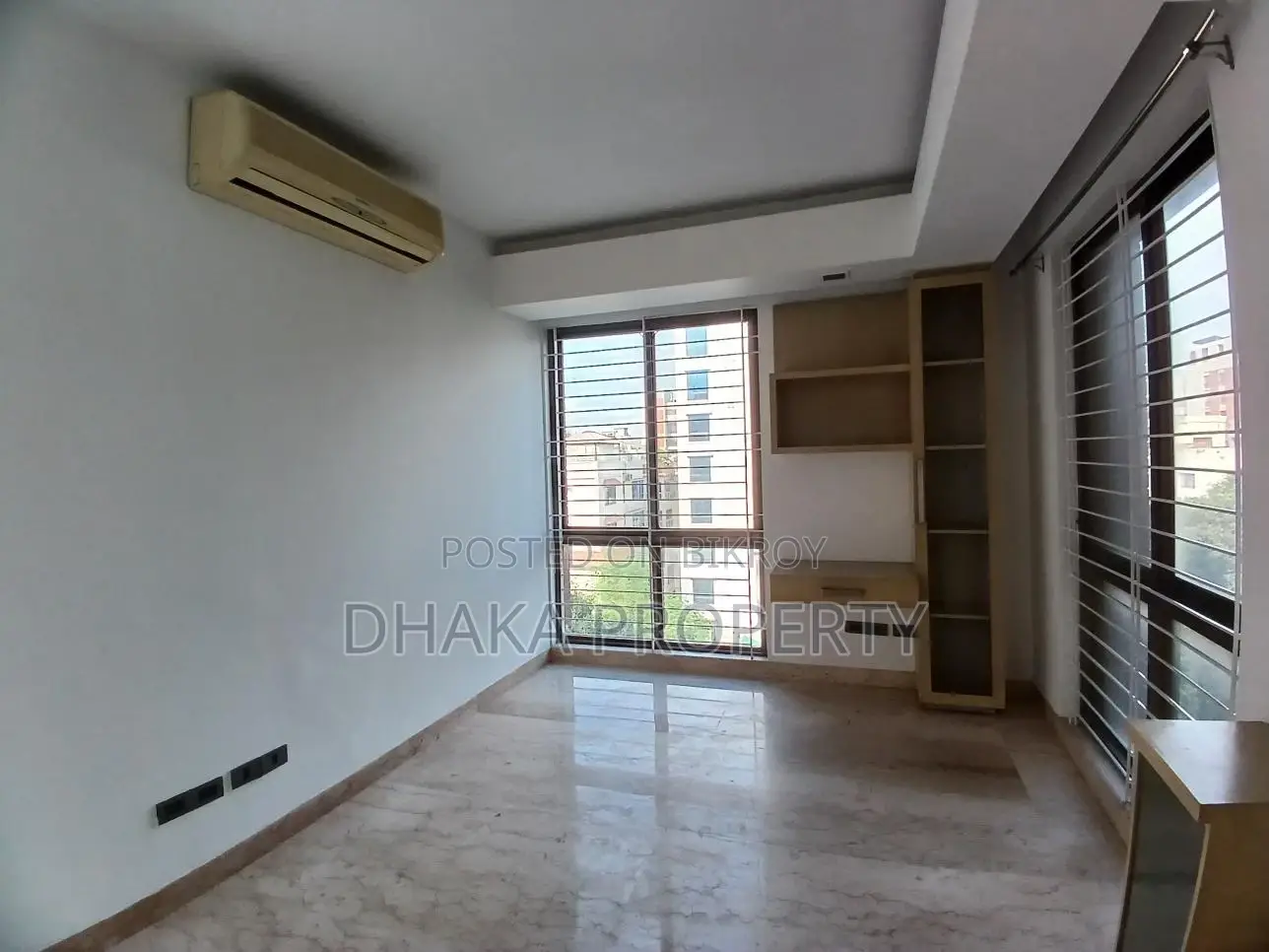 4000sqFt.Wonderful Semi Furnish Apartment Rent At Baridhara DMZ.