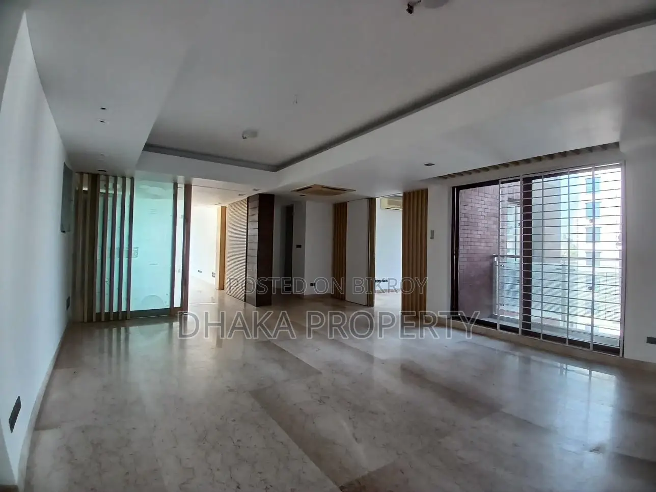 4000sqFt.Wonderful Semi Furnish Apartment Rent At Baridhara DMZ.