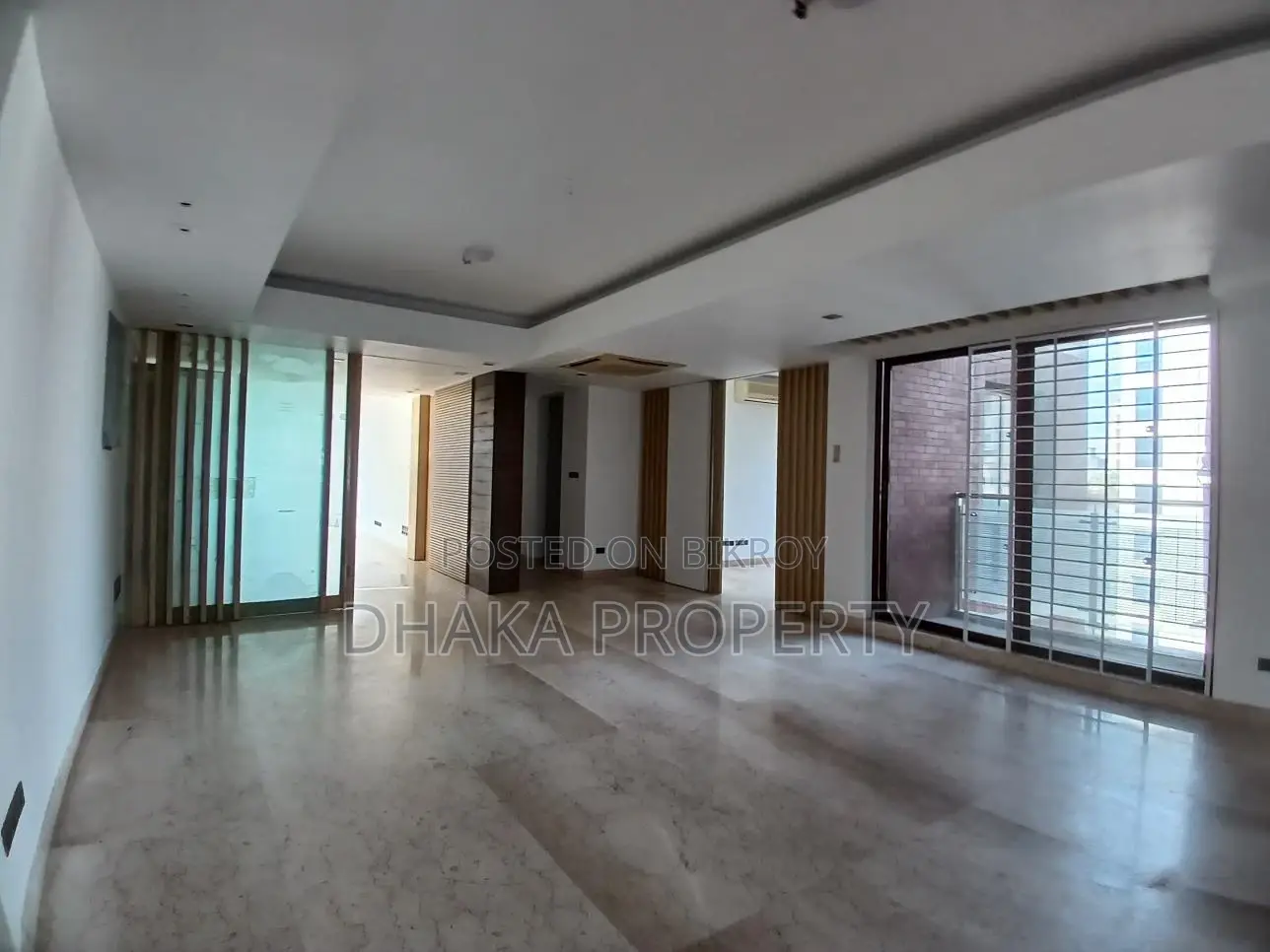 4000sqFt.Wonderful Semi Furnish Apartment Rent At Baridhara DMZ.