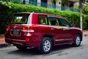 Toyota Land Cruiser V8 VX LIMITED 2017