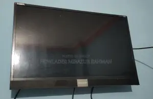 SINGER VISTA 32-inch Smart TV