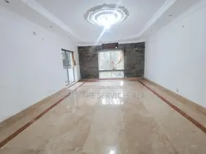 গুলশান-২ সার্কেলের কাছে ৪০০০ বর্গফুটের সুন্দর অফিস স্পেস ভাড়া