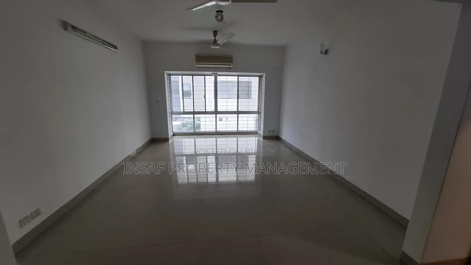 4bdrm Apartment in Gulshan for sale
