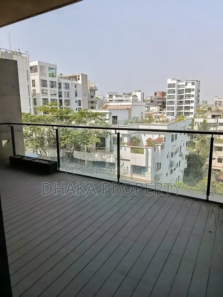 বারিধারায় সুইমিং পুল ও জিম সুবিধাসহ বিলাসবহুল অ্যাপার্টমেন্ট ভাড়া