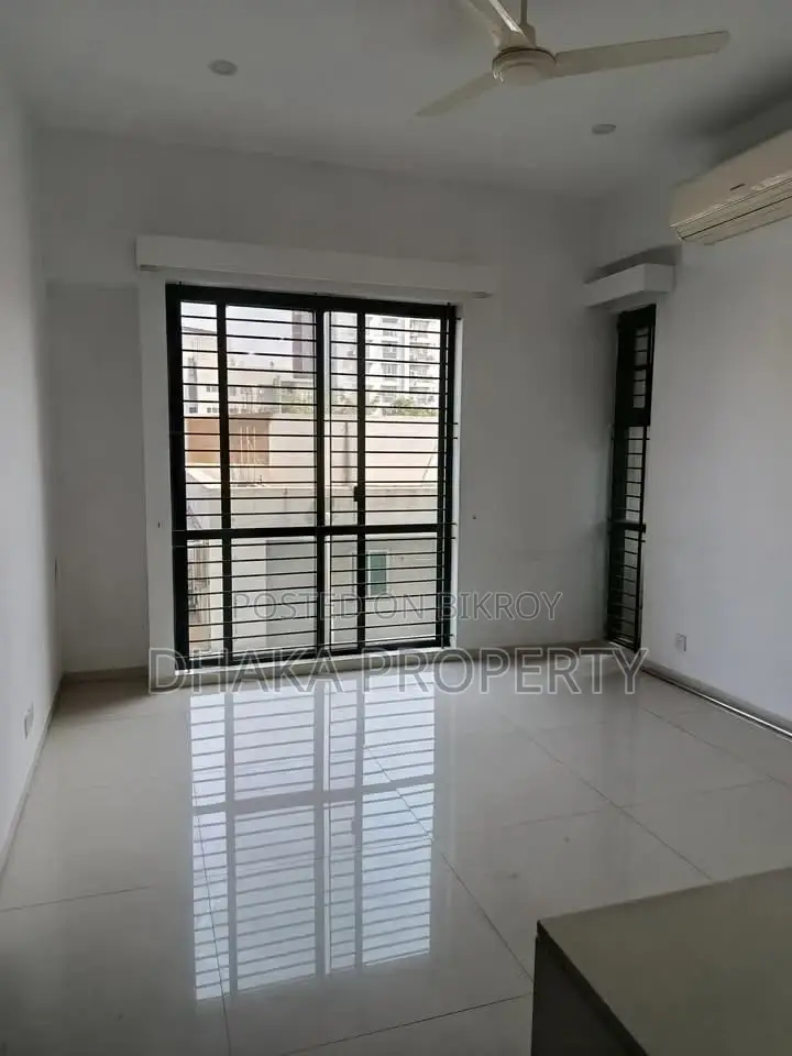 বারিধারায় সুইমিং পুল ও জিম সুবিধাসহ বিলাসবহুল অ্যাপার্টমেন্ট ভাড়া