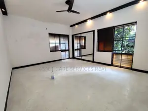 বারিধারা ডিপ্লোম্যাটিক জোনে ৩ বেডরুমের আন-ফার্নিশড অ্যাপার্টমেন্ট ভাড়া