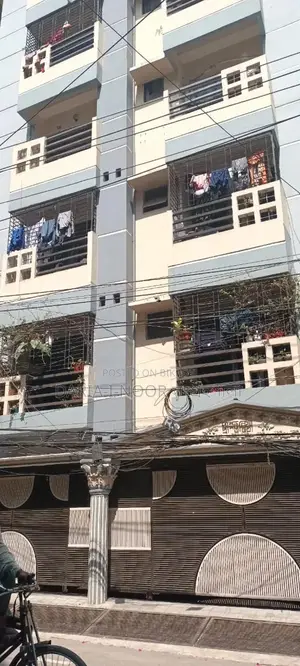 উত্তরায় আড়াই লাখ আয়ের সুযোগে সাড়ে তিন কাঠা জমিতে বাড়ি বিক্রি