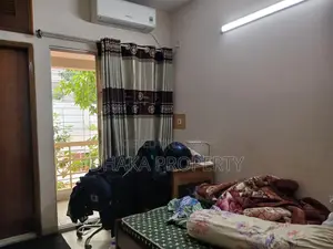 গুলশান ডিপ্লোম্যাটিক এলাকায় চমৎকার ৩ বেডরুমের অ্যাপার্টমেন্ট ভাড়া