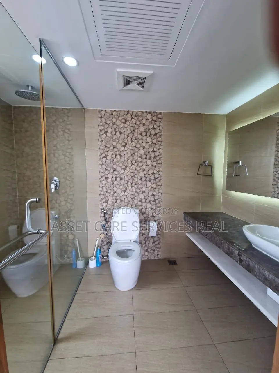 North Gulshan Shanta Luxury 3Bed Semi-Furnished Apartment Rent