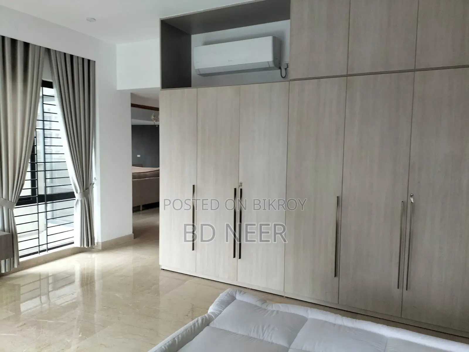 Fully Furnished 4-Bedroom Flat Rent in Baridhara Diplomatic Area