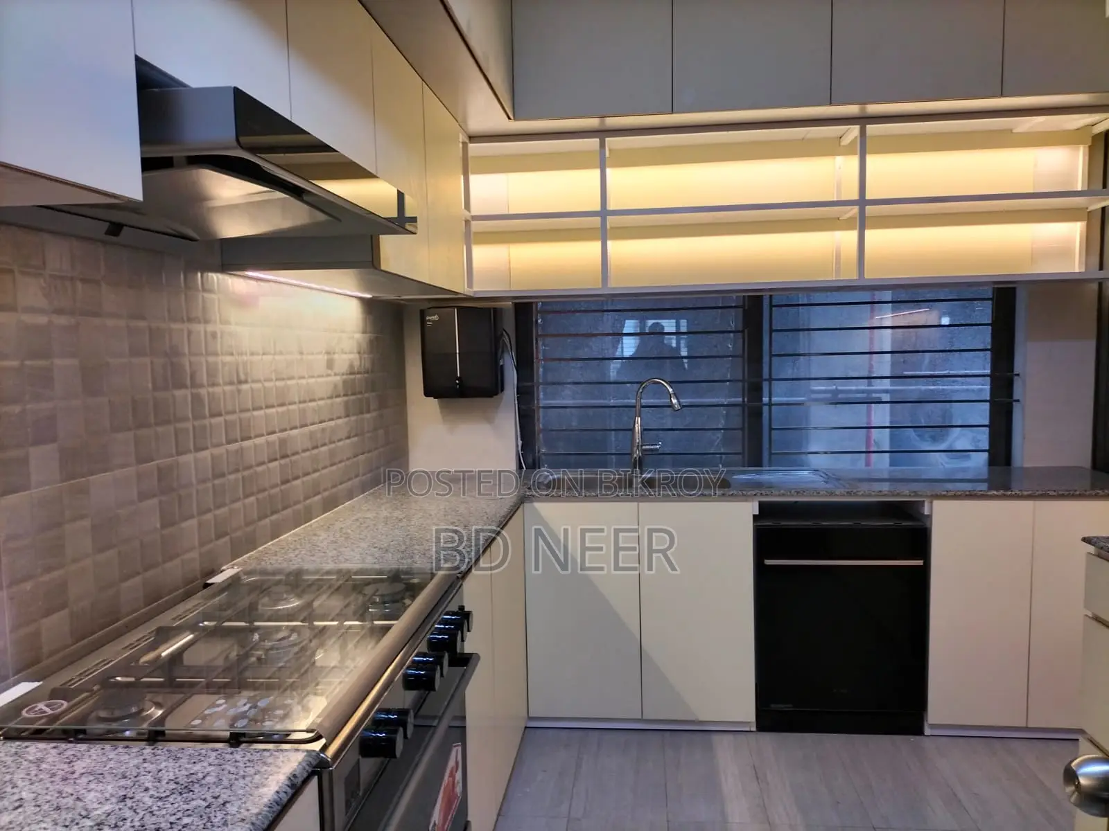 Fully Furnished 4-Bedroom Flat Rent in Baridhara Diplomatic Area