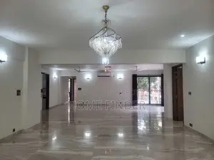 An Amazingly Large Apartment Can Be Found In Gulshan-For Rent