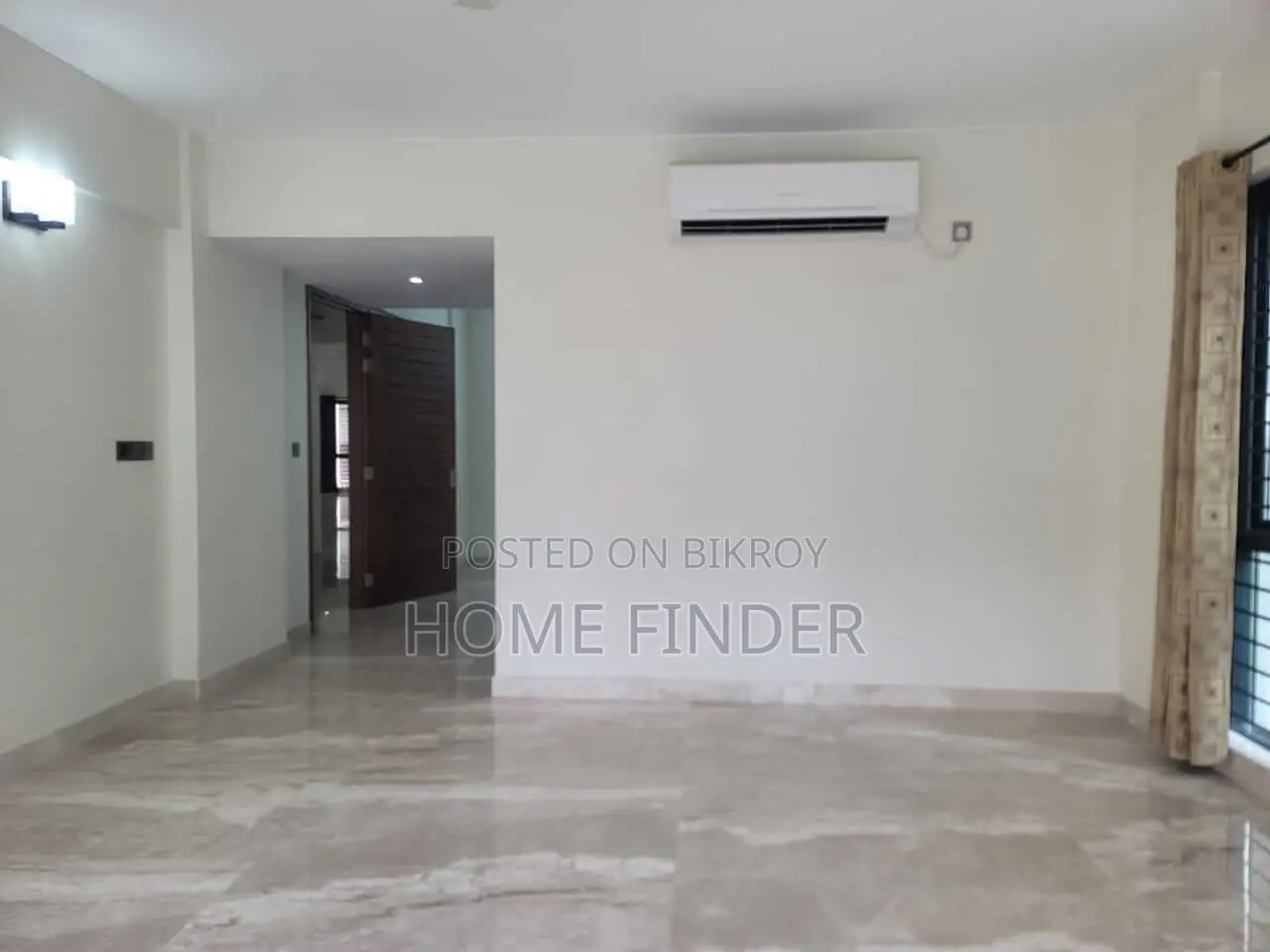 An Amazingly Large Apartment Can Be Found In Gulshan-For Rent