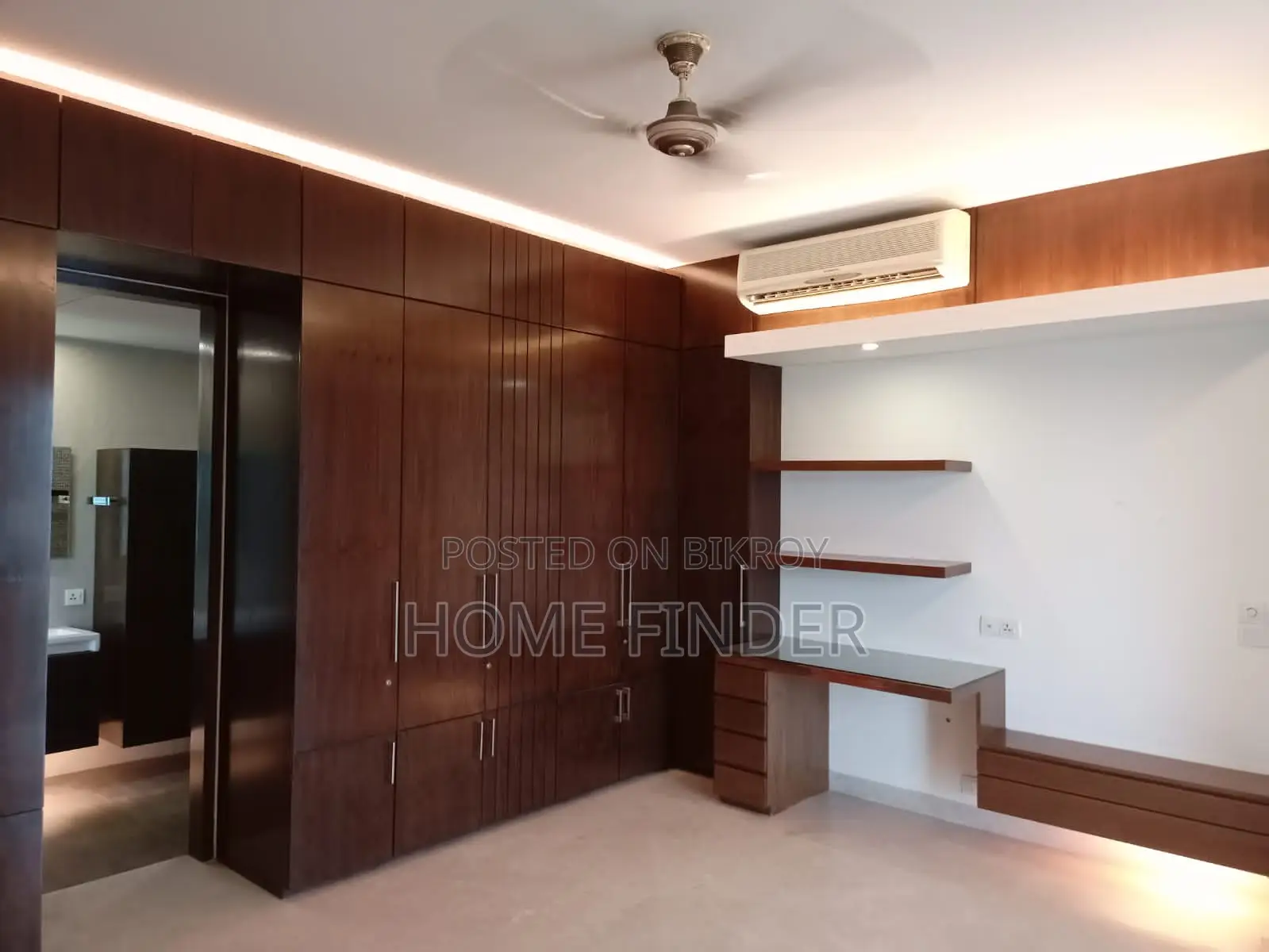 গুলশান-২ এ ভাড়ার জন্য ৩৪৫০ বর্গফুটের সেমি-ফার্নিশড অ্যাপার্টমেন্ট