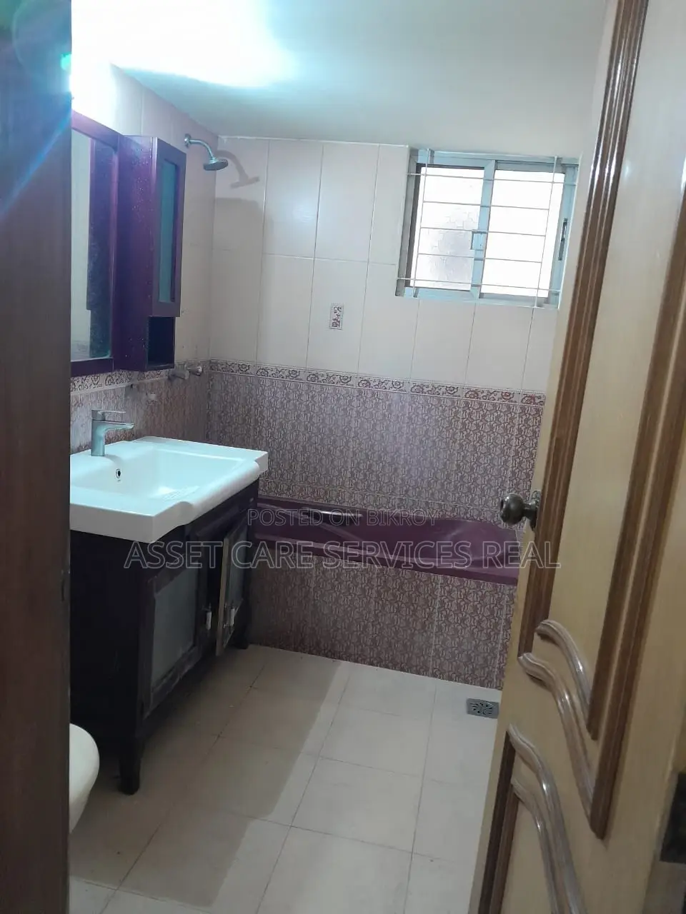 North Gulshan 3-Bed Furnished Apartment For Rent