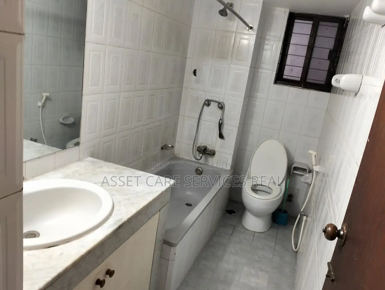 North Gulshan 3-Bed Fully Furnished Apartment For Rent