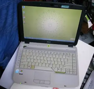 Acer Laptop, 4GB RAM, 250GB Hard Disk