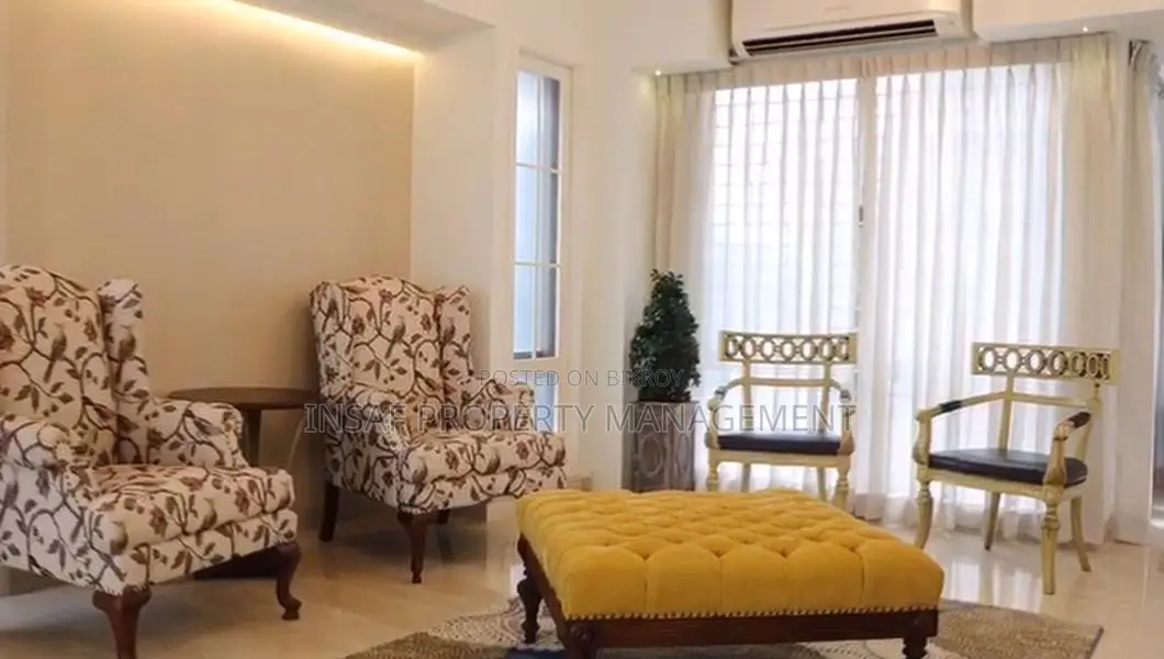 Furnished 4bdrm Apartment in Gulshan for sale