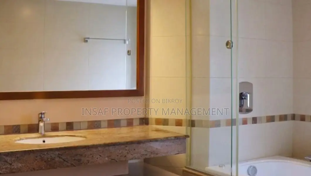 Furnished 4bdrm Apartment in Gulshan for sale