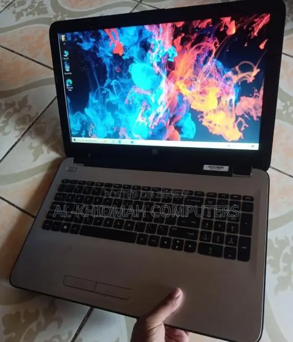 HP Core i7 6th Gen Laptop, 8GB RAM, 256GB SSD, Dedicated Graphics, 15.6"