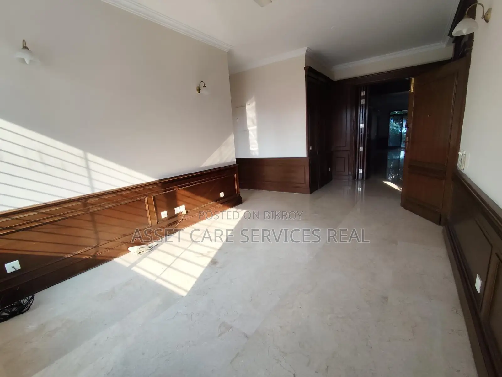 3Bed Semi-Furnished Exclusive Apartment Rent In Gulshan-2