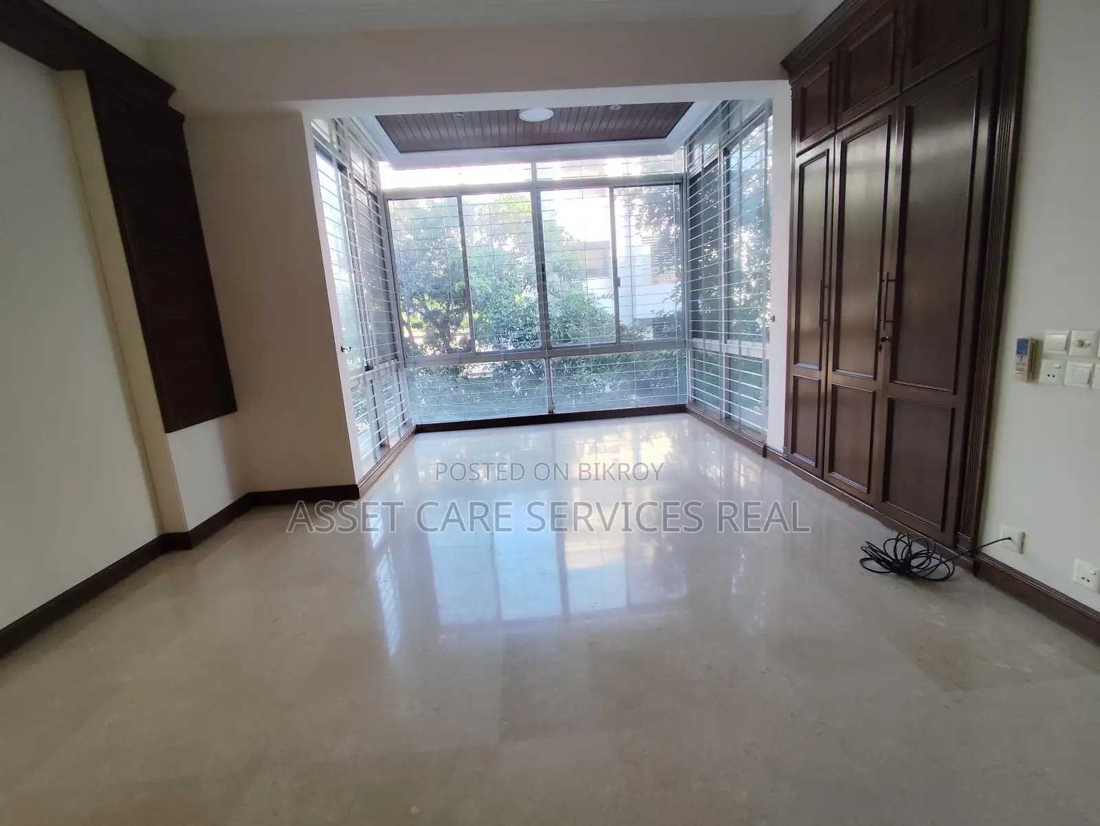 3Bed Semi-Furnished Exclusive Apartment Rent In Gulshan-2