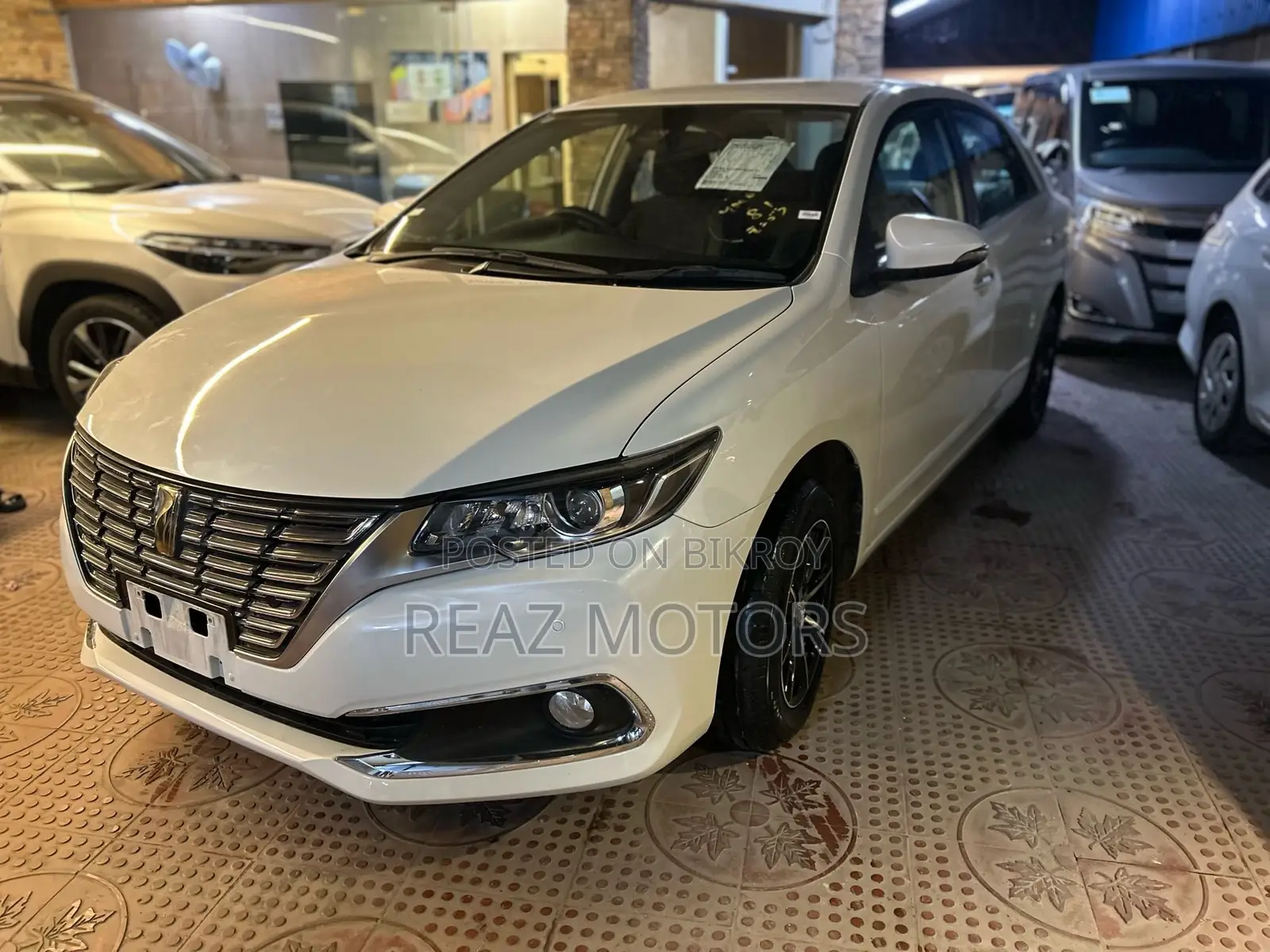 Toyota Premio FL PKG PEARL / 2020