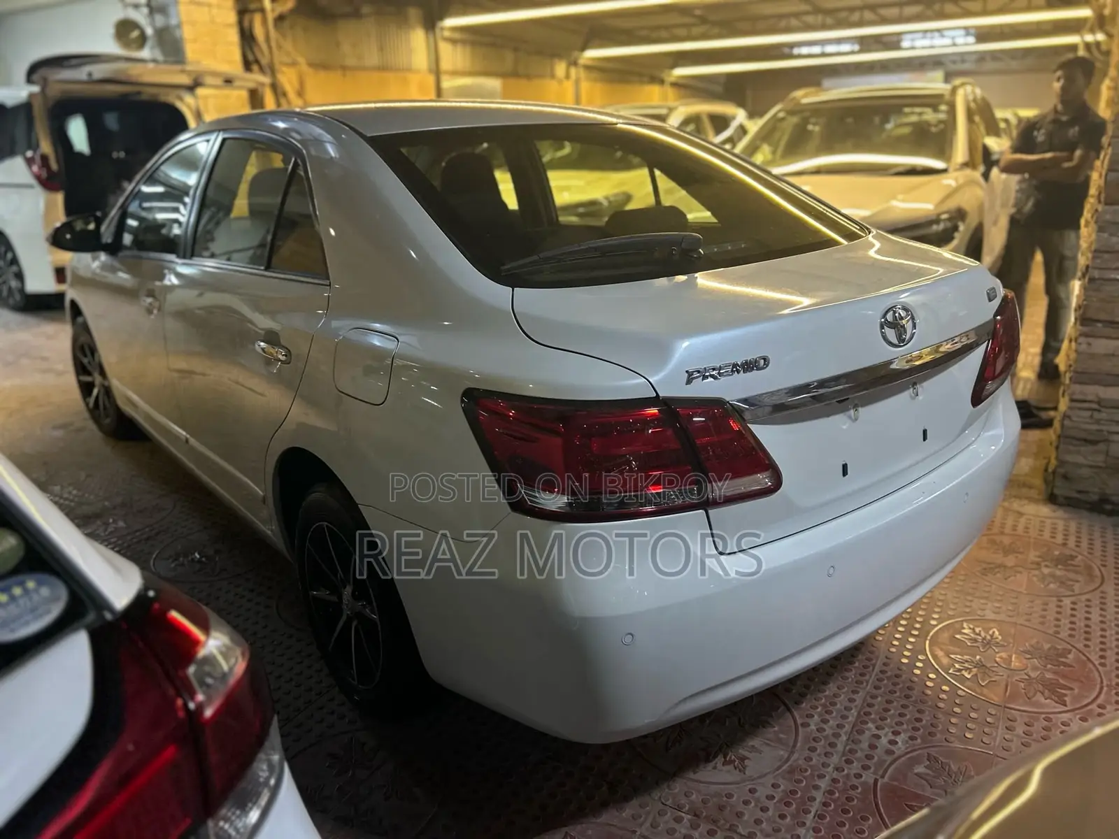 Toyota Premio FL PKG PEARL / 2020
