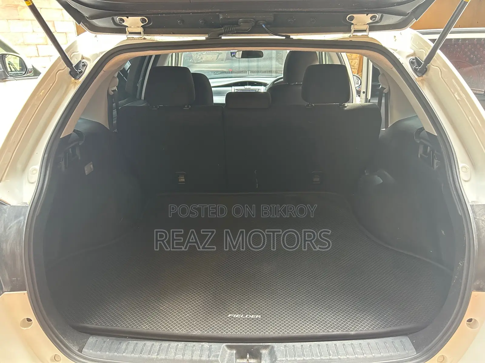 Toyota Fielder EX PKG WHITE / 2020