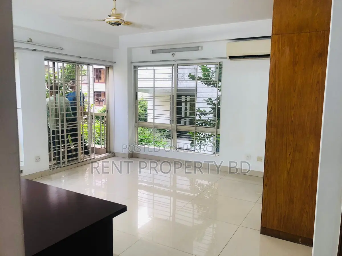 Luxurious Apartment Rent In Baridhara Diplomatic