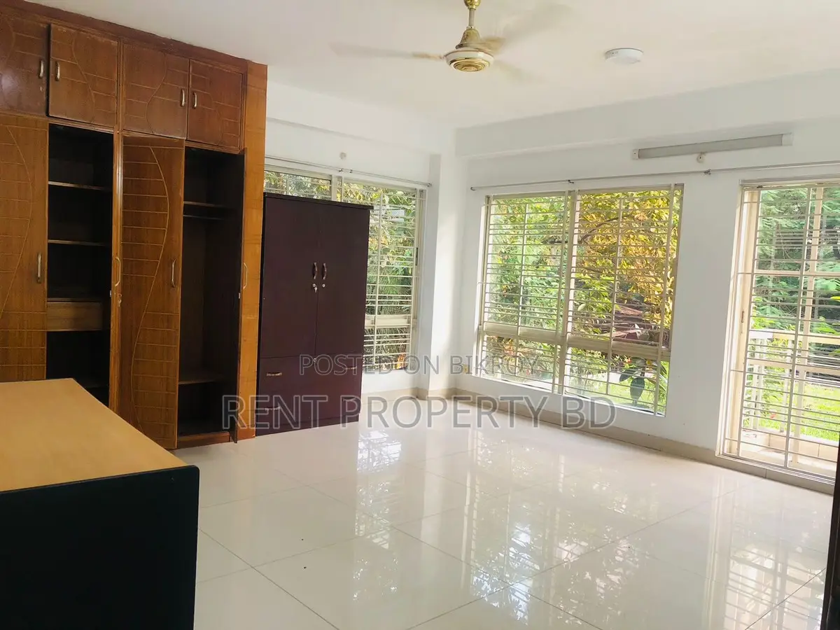Luxurious Apartment Rent In Baridhara Diplomatic