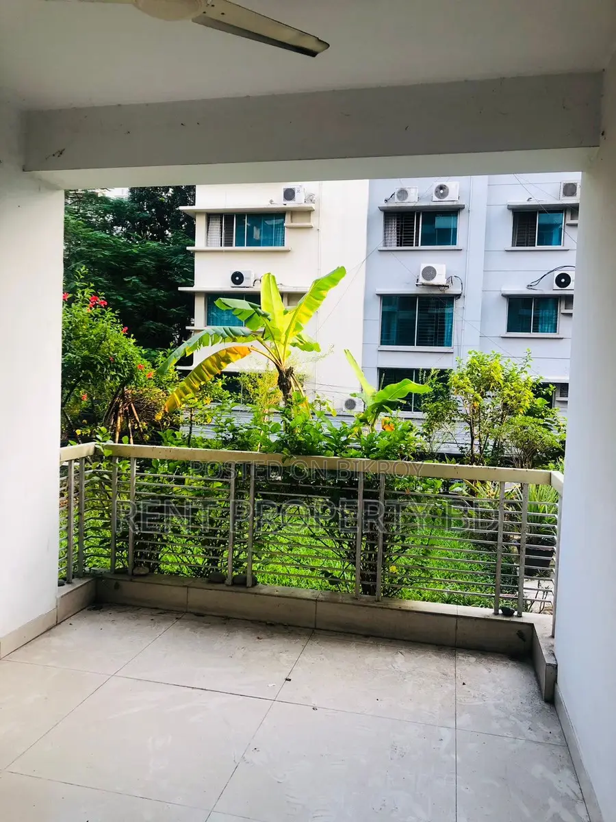 Luxurious Apartment Rent In Baridhara Diplomatic