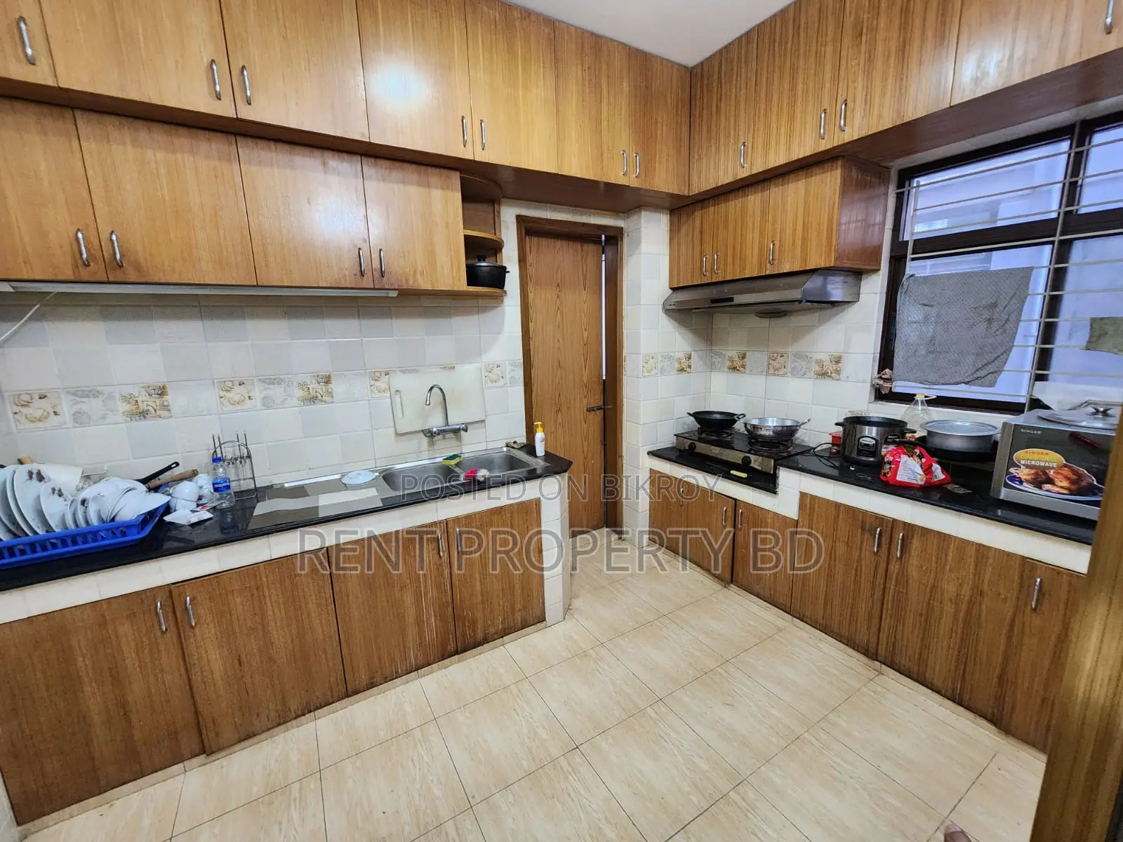 Luxurious Full Furnished Apartment Rent Gulshan-2