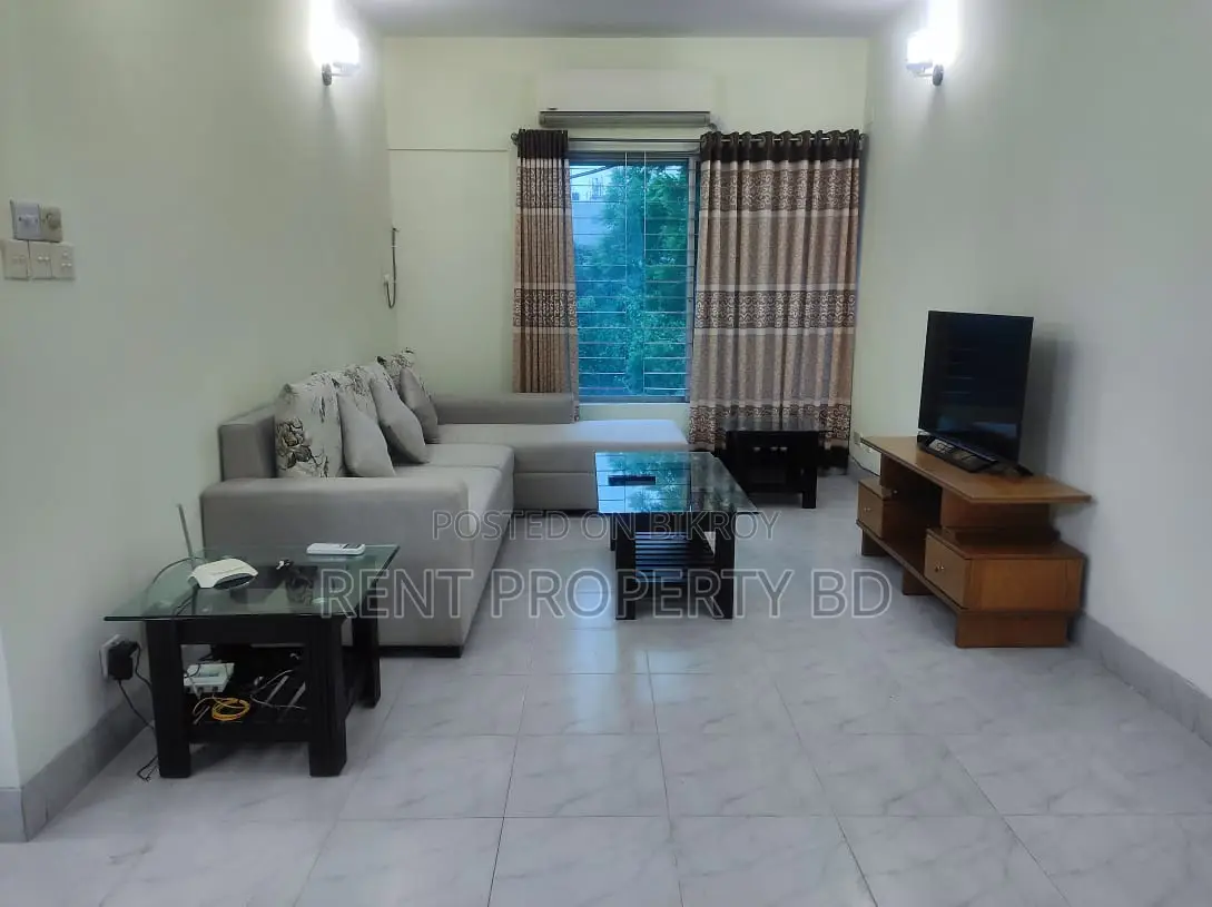 Gulshan Fully Furnished Apartment Rent 3 Bed Rooms