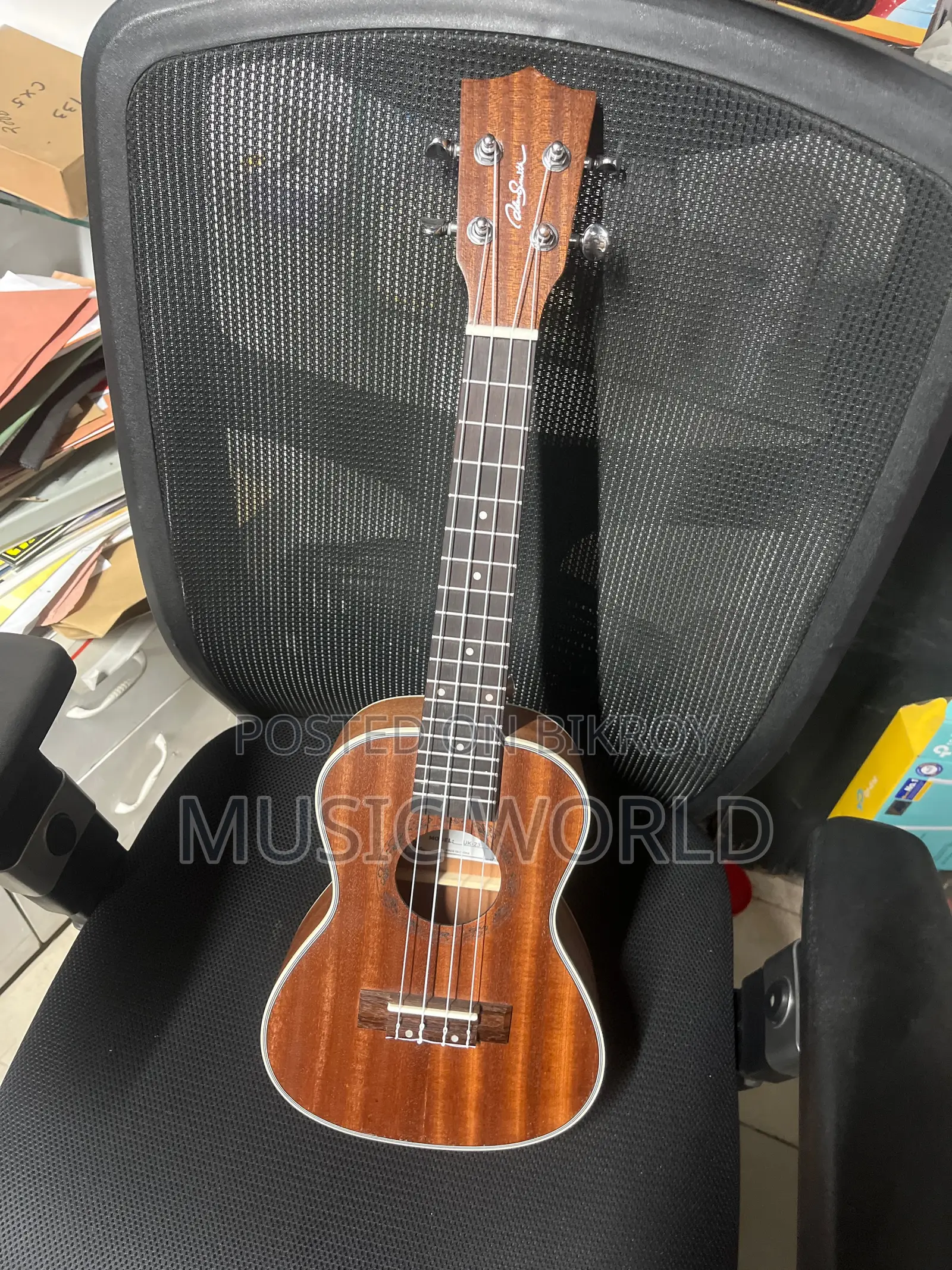 Adam Smait Brand 24-inch Ukulele