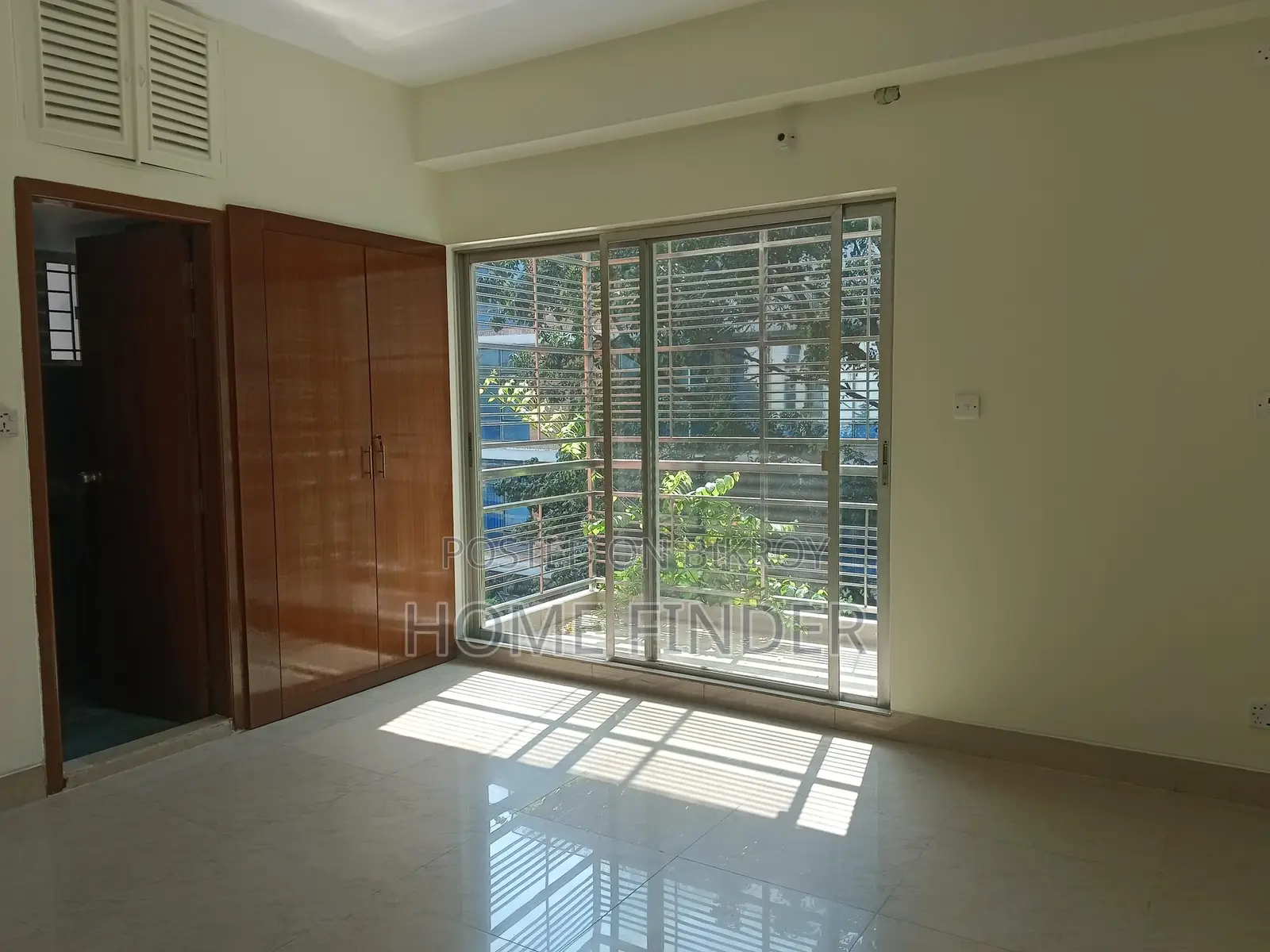 4 Bed 3000 Sqft Un-Furnished Apartment For Rent In Gulshan 1