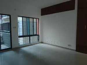 2800 Sqft 4 Bed Apartment For Rent in Gulshan