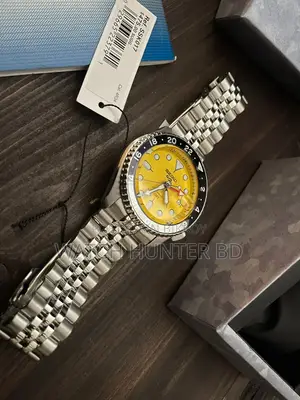 Brand New SEIKO 5 GMT Special Edition Mechanical Watch
