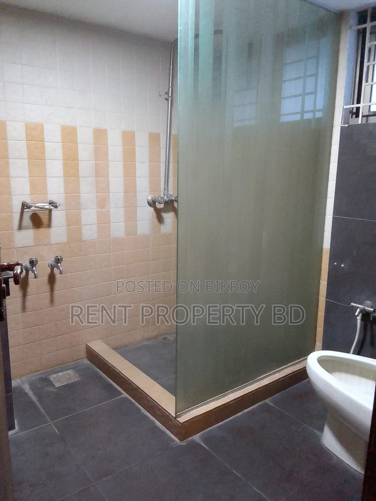 Residence Office Space For Rent In banani